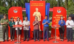 Trao tặng công trình thanh niên tại Khu tưởng niệm anh Lý Tự Trọng