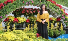 Đường hoa xuân thành Vinh tấp nập những ngày đầu năm mới