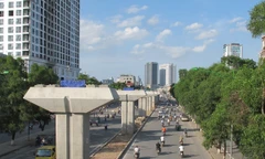 Ngắm 'xương sống' của tuyến đường sắt trên không