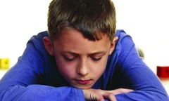 Tự kỷ - Thế giới dưới chụp đèn thủy tinh