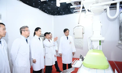 Bệnh viện Bạch Mai đưa hơn 1.500 thiết bị y tế hiện đại vào vận hành