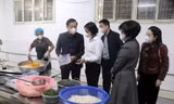 Lỏng lẻo trong kiểm soát nguồn gốc thực phẩm suất ăn bán trú học sinh