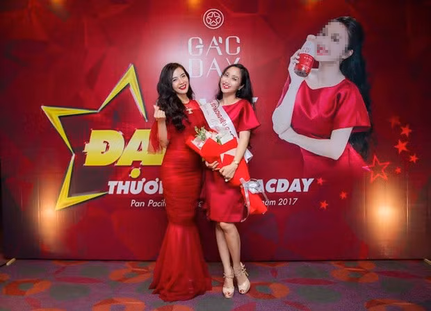 Nhiều diễn viên, người mẫu nổi tiếng từng làm đại sứ thương hiệu cho công ty TS Group do bà Nguyễn Thu Trang - làm Chủ tịch HĐQT (bìa trái), từng bị Quản lý thị trường thu giữ lô mỹ phẩm và thực phẩm chức năng trị giá 11 tỷ đồng