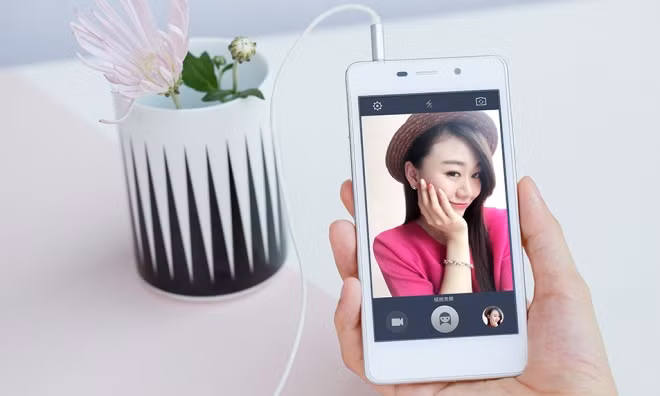 Oppo trình làng smartphone 'bình dân'