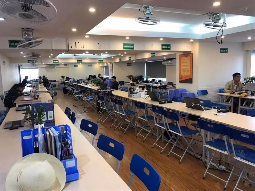 Khu vực tầng kỹ thuật bị chiếm dụng cho thuê văn phòng