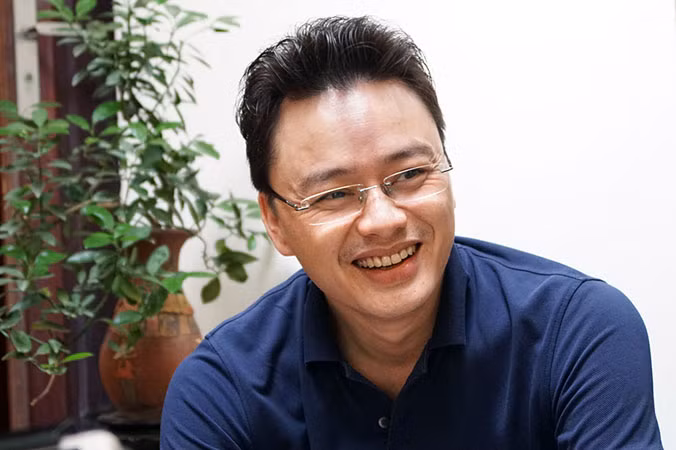 BTV Hữu Bằng: 'Lần đầu dẫn chương trình như bị tra tấn'