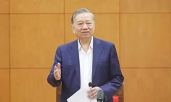 Tổng Bí thư: Khắc phục tình trạng ‘thừa người quen việc cũ nhưng thiếu người làm việc mới’