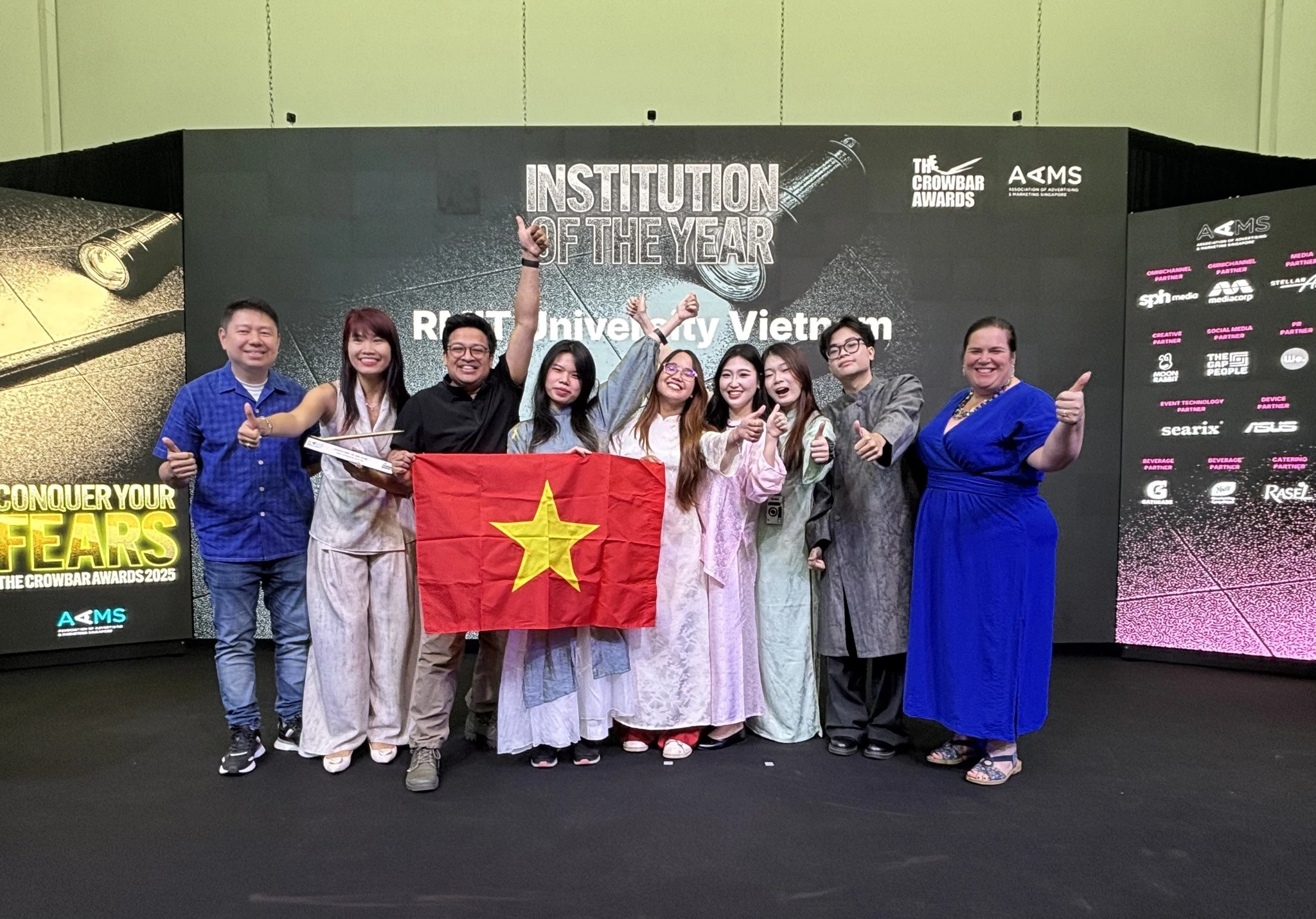Sinh viên RMIT Việt Nam tỏa sáng tại giải thưởng sáng tạo quốc tế Crowbar Awards 2025