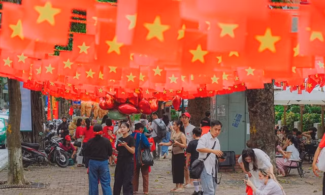 Lịch nghỉ năm 2026: Người lao động ở Việt Nam có tổng cộng 115 ngày nghỉ