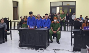 Gây án trên đường đi tìm đối thủ, 3 đối tượng lĩnh án 