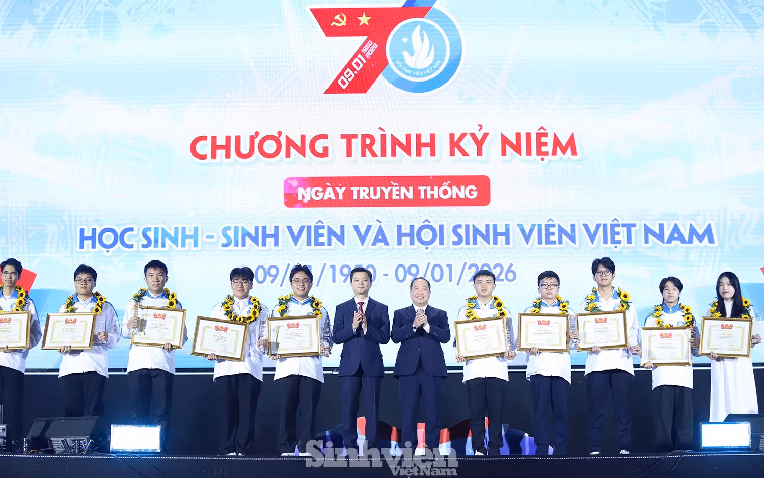 sv-sinh-vien-5-totz7374862384301-9e8aa2978769b115bdbdd6e67666e069.jpg