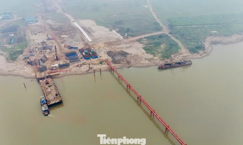 Cận cảnh công trường cầu Hồng Hà gần 10.000 tỷ đồng bắc qua sông Hồng