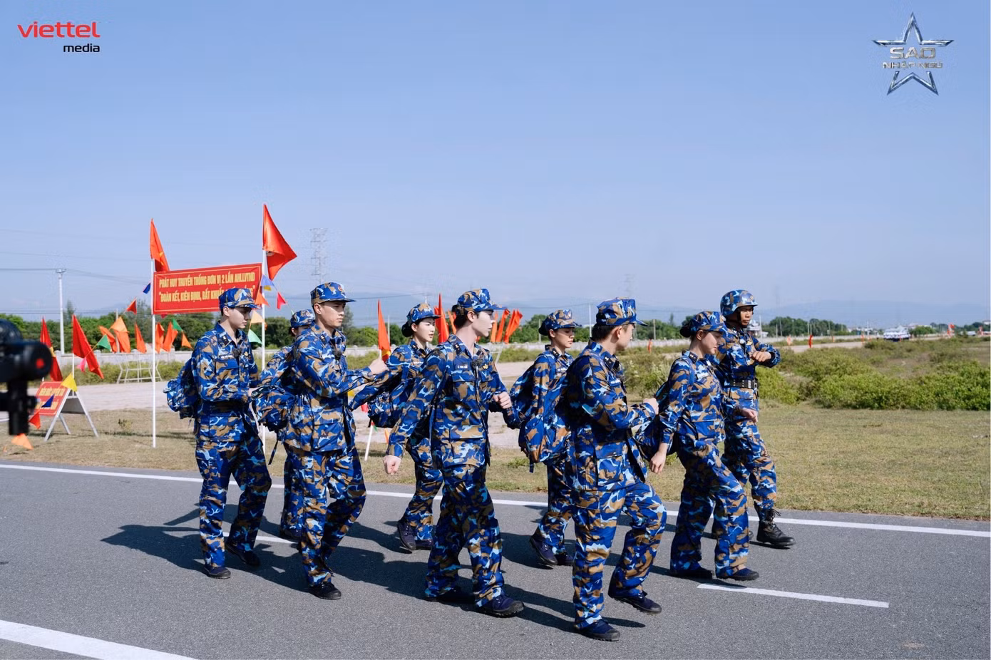 1-ngay-dau-tien-nhap-ngu-voi-tam-trang-hao-huc.jpg