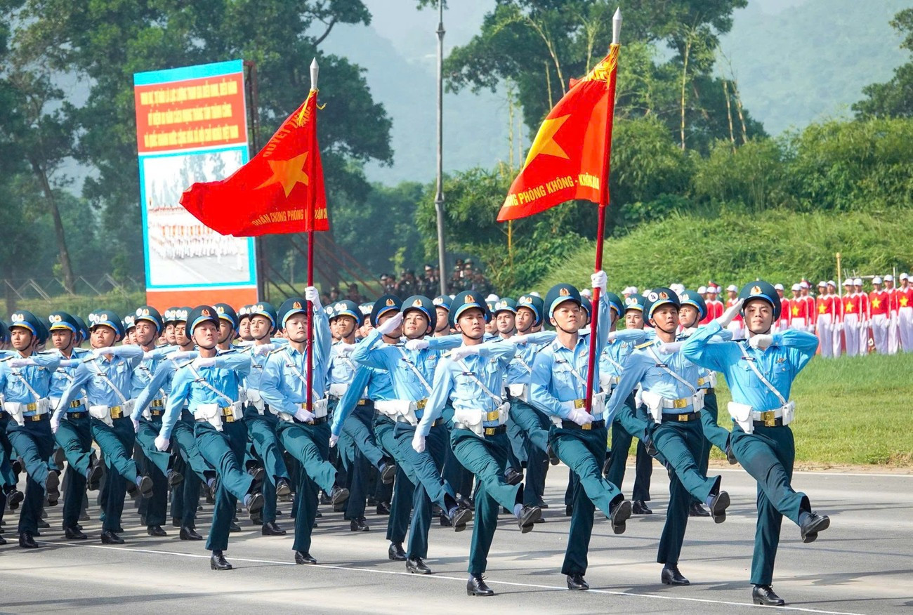 quang-minh-cong-huong.jpg