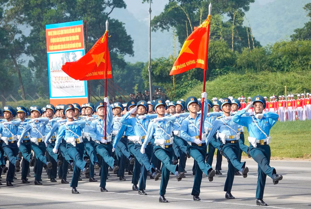 quang-minh-cong-huong.jpg