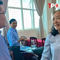 ĐIỂM TIN 8/8: Cựu Giám đốc Sở GD-ĐT công khai xin lỗi cựu hiệu trưởng, bồi thường 1 triệu đồng