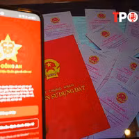 Giấy tờ điện tử tích hợp trên tài khoản VNeID có phải công chứng hợp đồng nhà đất ?