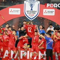 NÓNG 8/1: Tiền thưởng 33 tỷ đồng của tuyển bóng đá Việt Nam được tính thuế thu nhập thế nào?