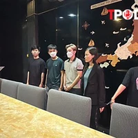 NÓNG 16/2: Hai nữ chủ nhà hàng karaoke sai nhân viên lột đồ của khách