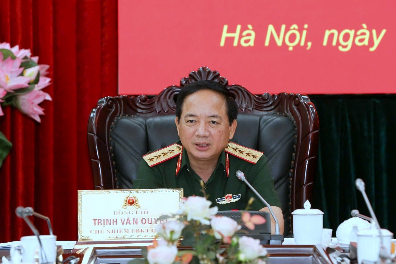 Đại tướng Trịnh Văn Quyết phát biểu tại kỳ họp. ubkt-1.jpg