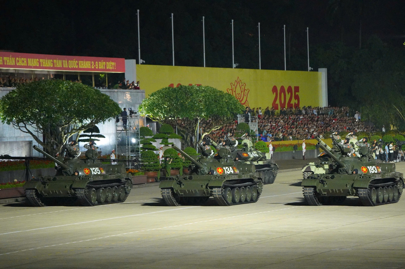 a-1.jpg
