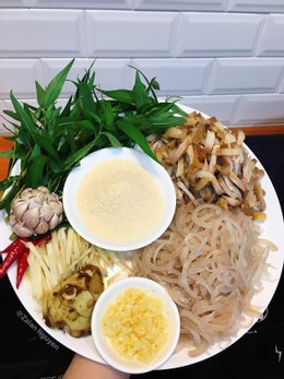 Nguyên liệu làm món nem lầu. Ảnh: Zalan Nguyen.