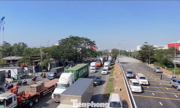 TPHCM nghiên cứu làm đường trên cao gần 18km dọc đại lộ Nguyễn Văn Linh