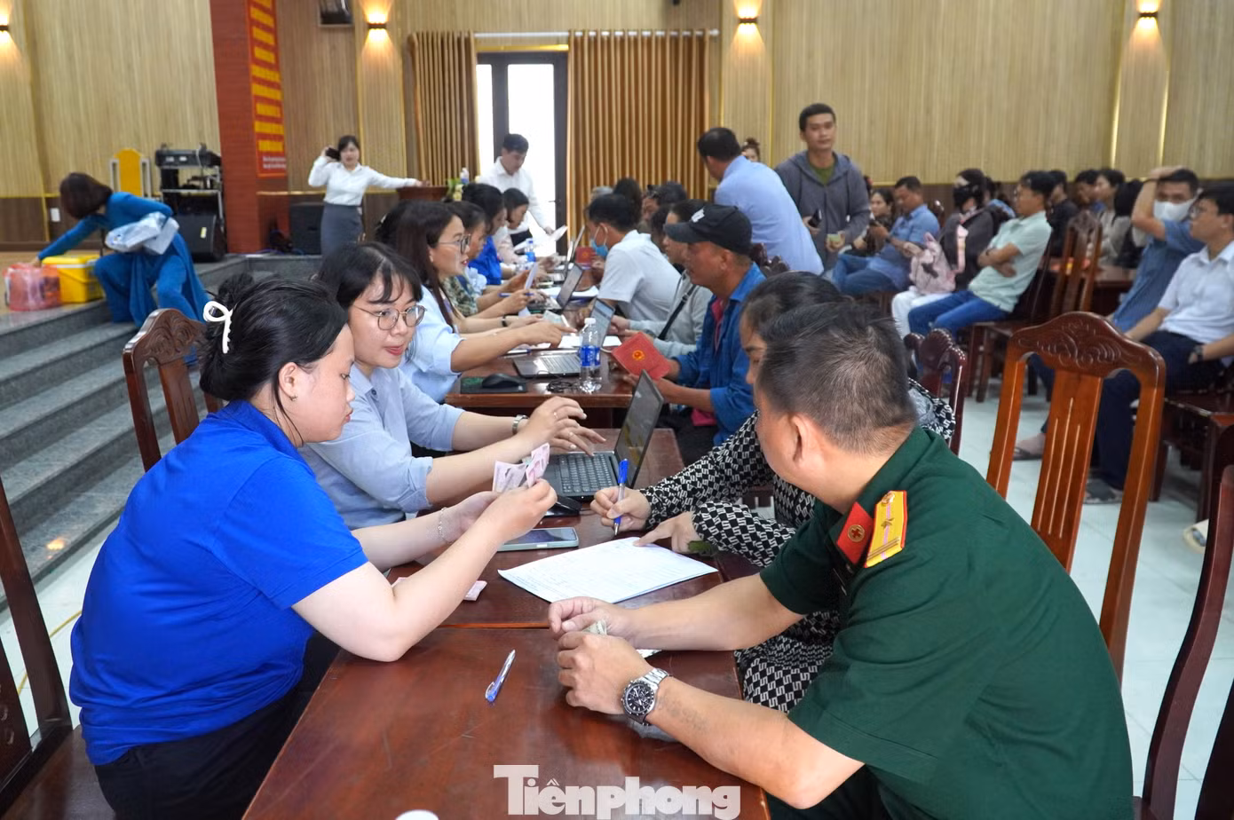 tp-nhan-tien-4.jpg