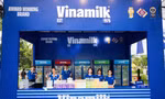 Vinamilk cùng trẻ em tận hưởng ngày hội mùa hè tại Phú Mỹ Hưng