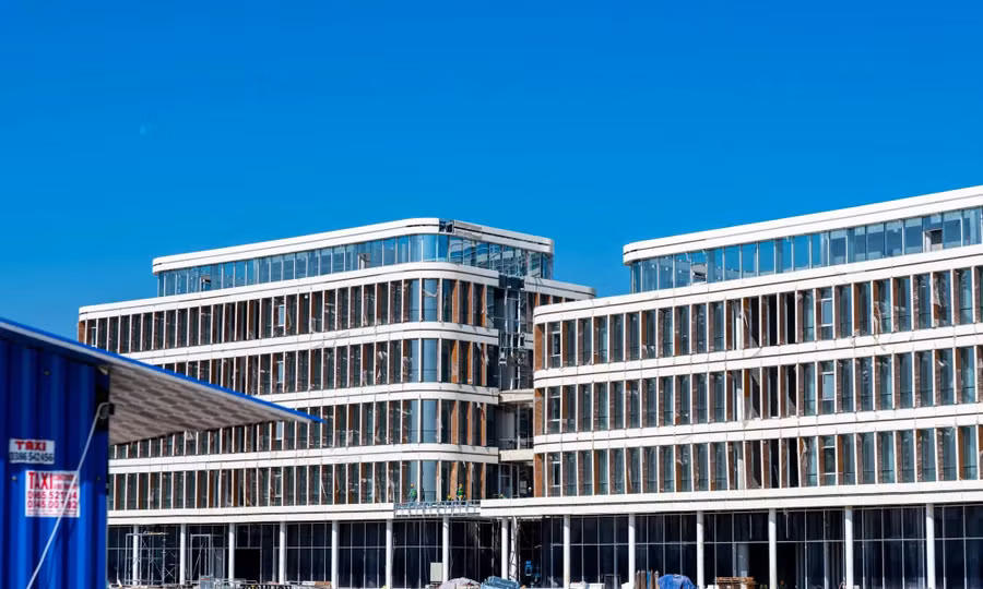 Chính phủ yêu cầu hạn chế tối đa việc xây dựng trụ sở, trung tâm hành chính mới