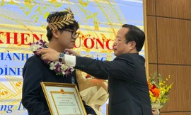 Hà Nội tặng Bằng khen và thưởng 50 triệu đồng cho quán quân Đường lên đỉnh Olympia