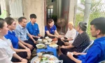 Đoàn viên, thanh niên toàn tỉnh Bắc Ninh đã tổ chức 300 "Bữa cơm tri ân" tại các gia đình Mẹ Việt Nam anh hùng, vợ liệt sĩ, thân nhân người có công với cách mạng.