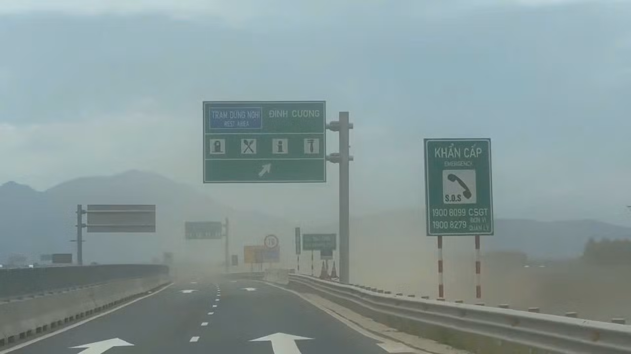 2aoboqxgln7mmcxseuxqejrg82e363otuooxz0n6.jpg