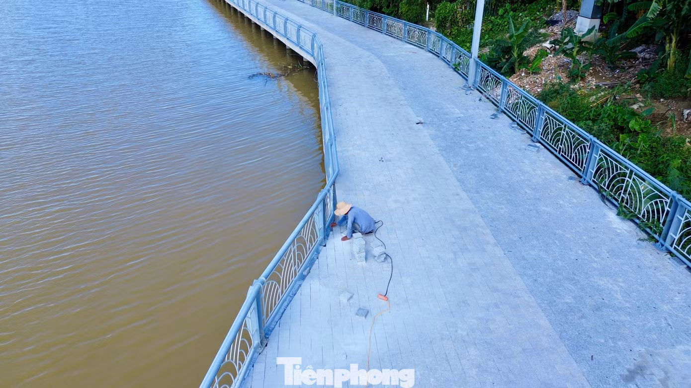 tp-3-duong-dao-moi-ven-song-huong.jpg