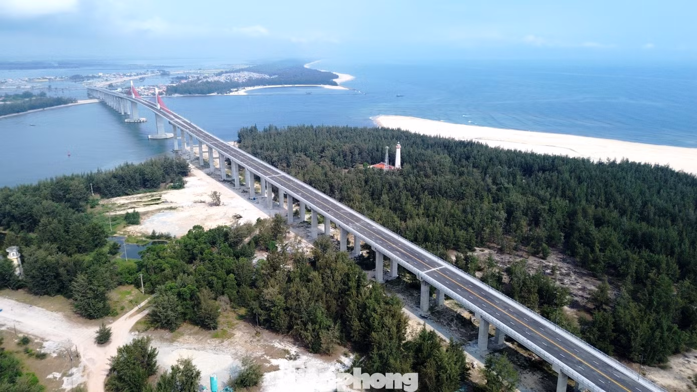 tp-c_cau-vuot-cua-bien-thuan-an.jpg