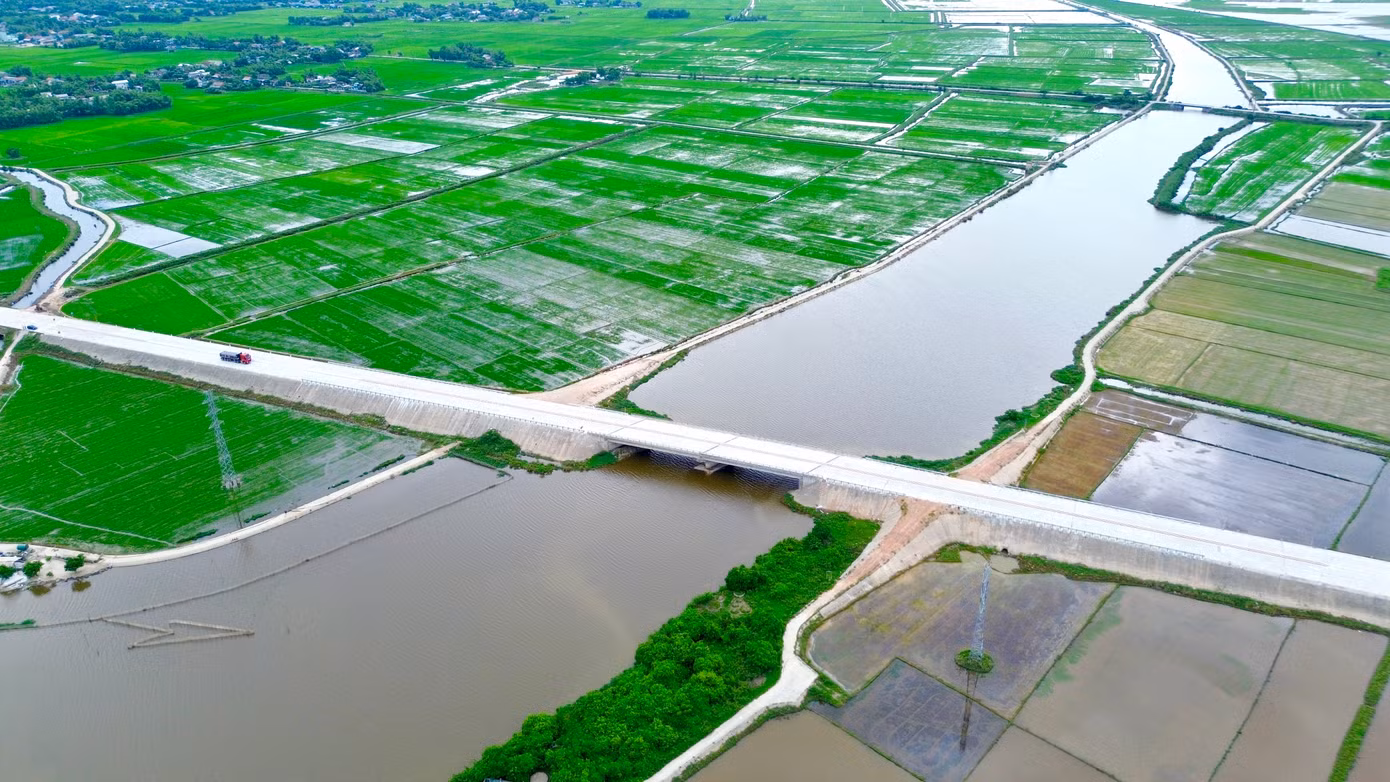 7-duong-cuu-nan-phong-dien.jpg