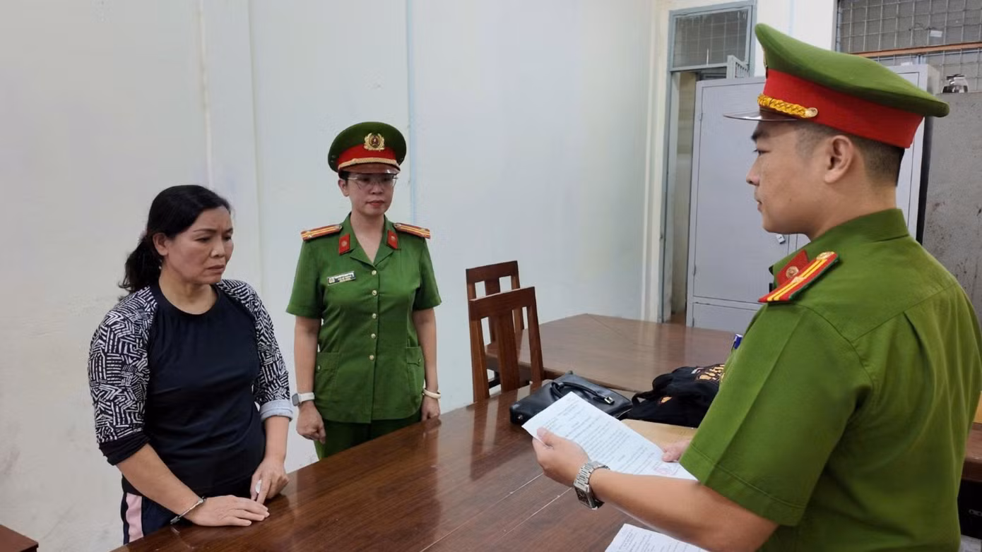2a811fe53592bbcce283-2214.jpg