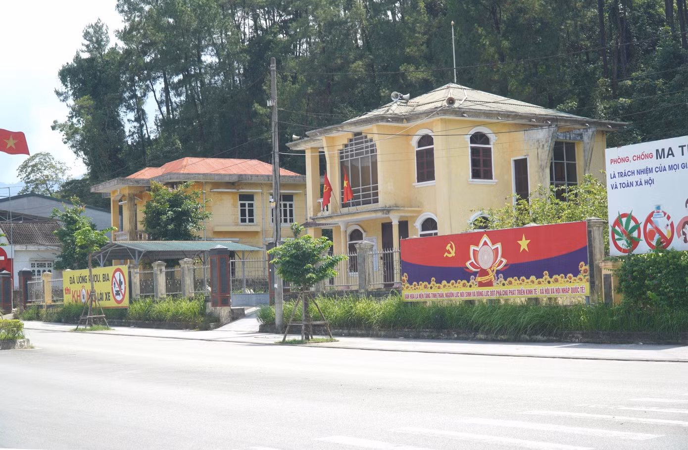 nha-dat-doi-du.jpg