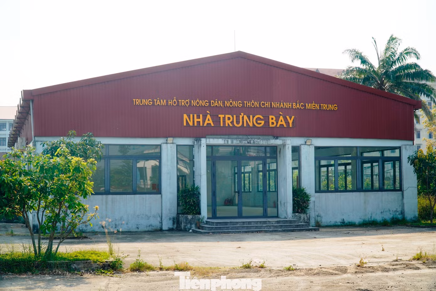 tp-3-hoang-phe-trung-tam-ho-tro-nong-dan-1.jpg