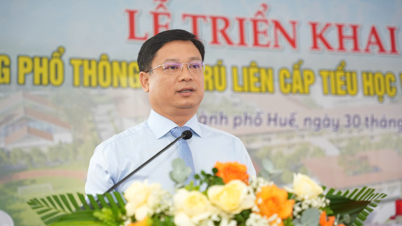 Theo Phó Chủ tịch Thường trực UBND TP Huế Nguyễn Thanh Bình, hai dự án trường phổ thông nội trú liên cấp sẽ đáp ứng nhu cầu học tập, sinh hoạt an toàn cho con em đồng bào vùng biên giới. khoi-cong-truong-hoc-a-luoi-5.jpg