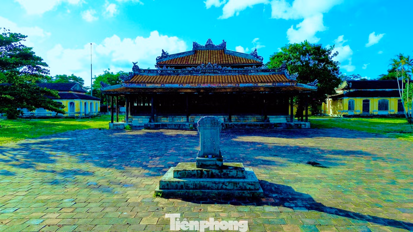 tp-2-trung-tu-quoc-tu-giam.jpg