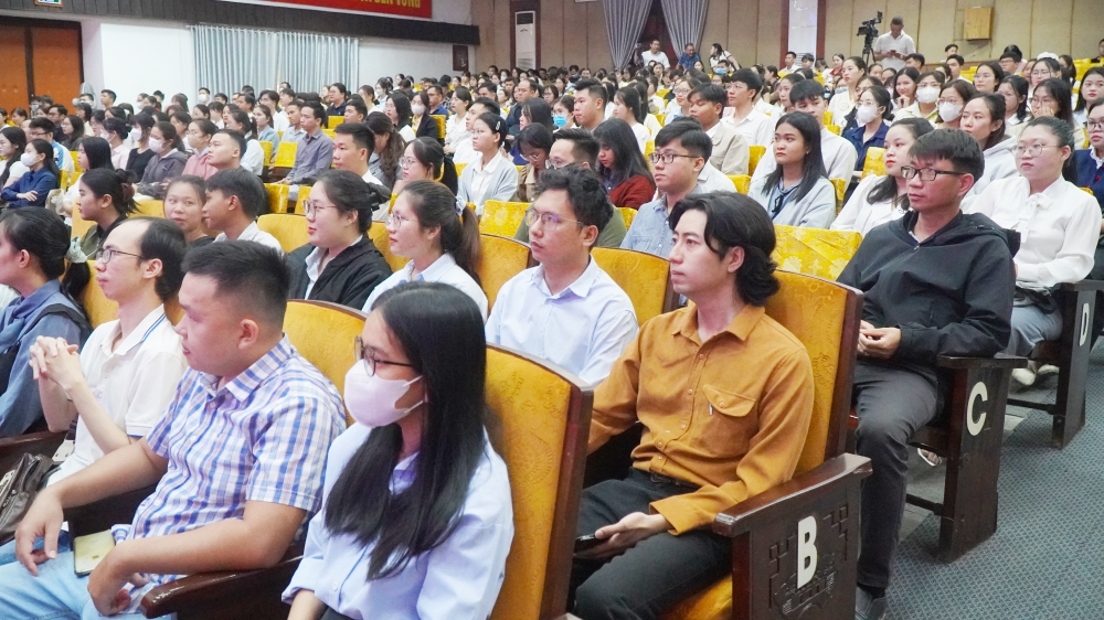 Kỳ thi tuyển công chức TP Huế năm 2025 có 836 thí sinh tham gia để chọn ra 50 chỉ tiêu. thi-cong-chuc-hue-3.jpg