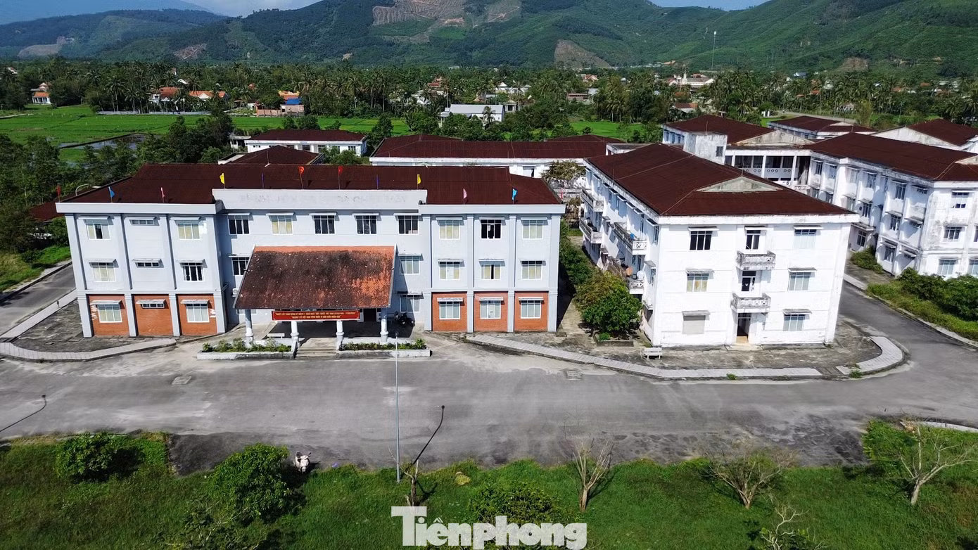 tp-1-benh-vien-chan-may-hoat-dong-cam-chung.jpg