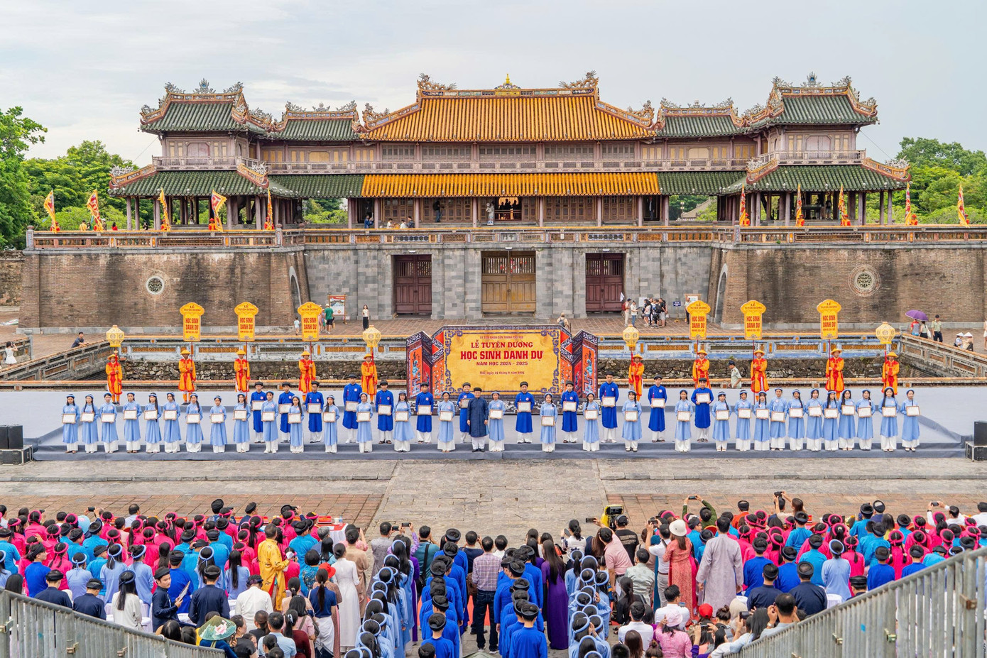 tuyen-duong-hs-danh-du-hue-4.jpg