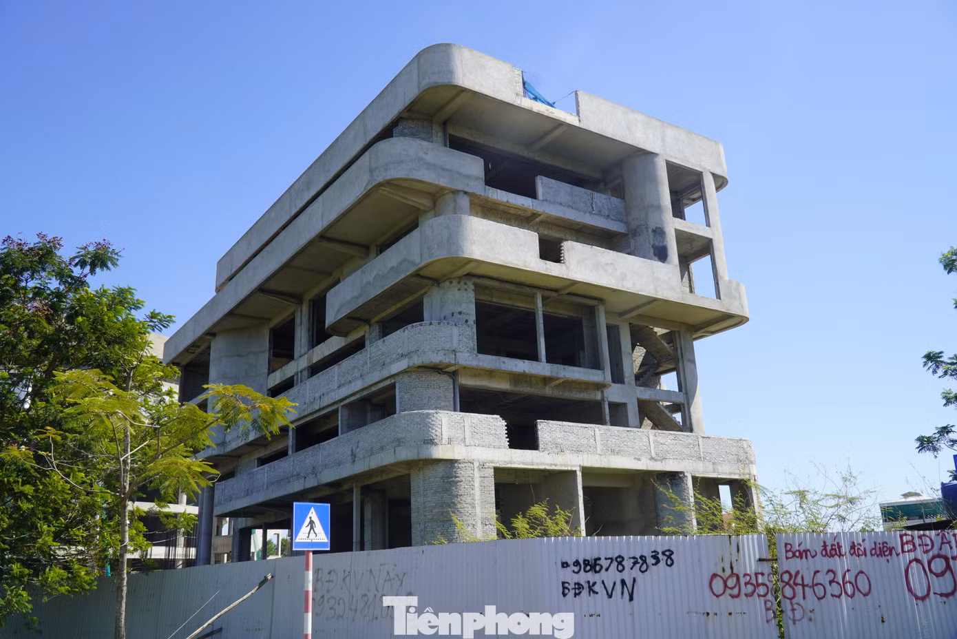 tp-c_9-1-toa-nha-cntt-hue.jpg