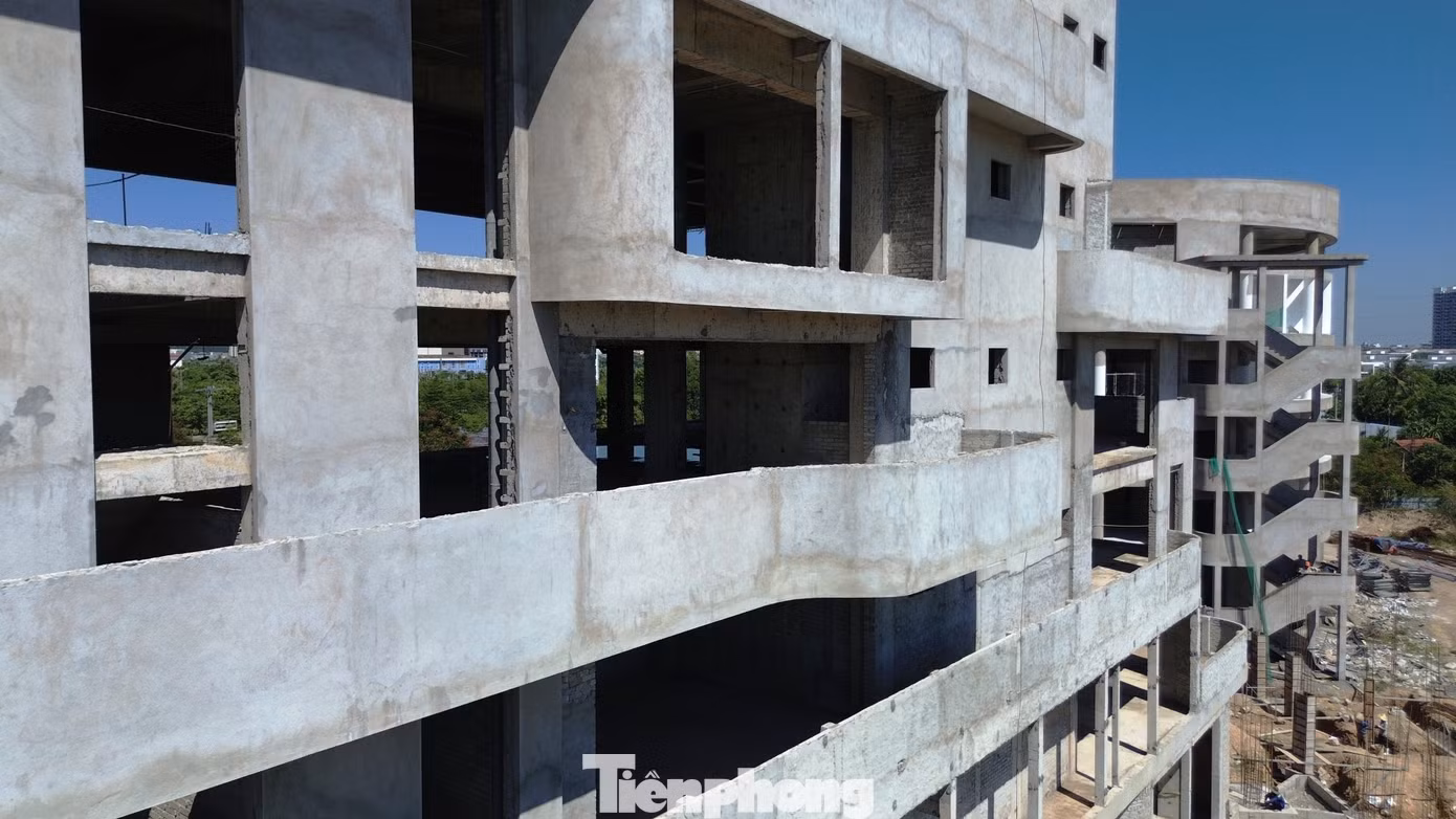 tp-c_6-toa-nha-cntt-hue.jpg