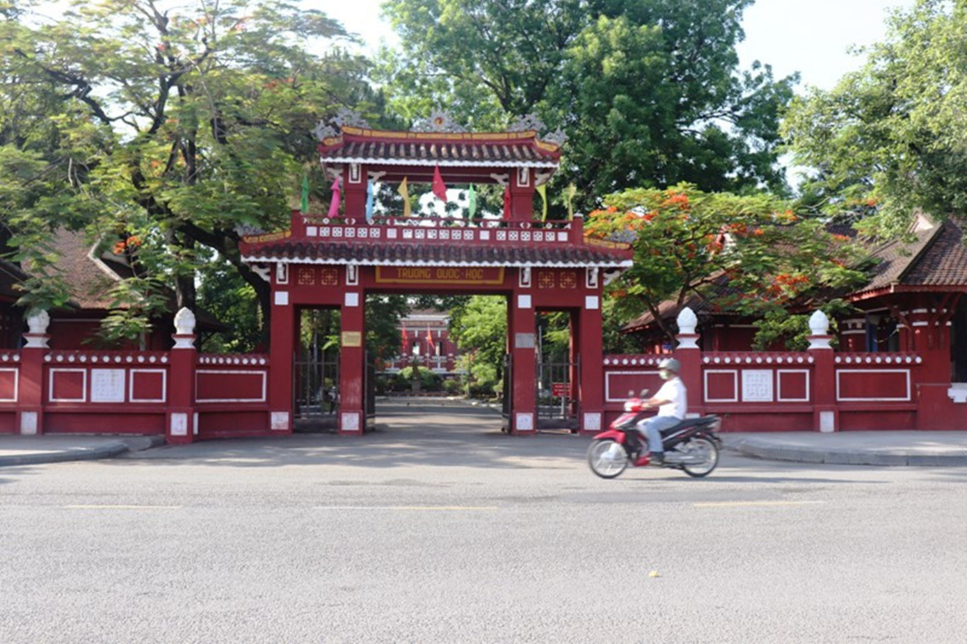 quoc-hoc-hue.jpg