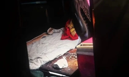 Nhiều xe tải liên tiếp bị ném đá trên cao tốc qua Quảng Trị