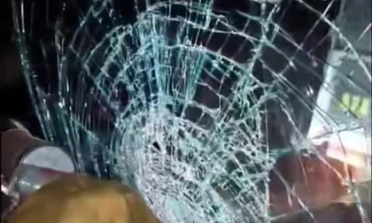 Tìm ra thủ phạm ném đá vỡ kính loạt xe tải trên cao tốc qua Quảng Trị 