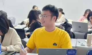 Sinh viên Quan hệ Quốc tế biến ngôn ngữ và âm nhạc thành vũ khí lợi hại